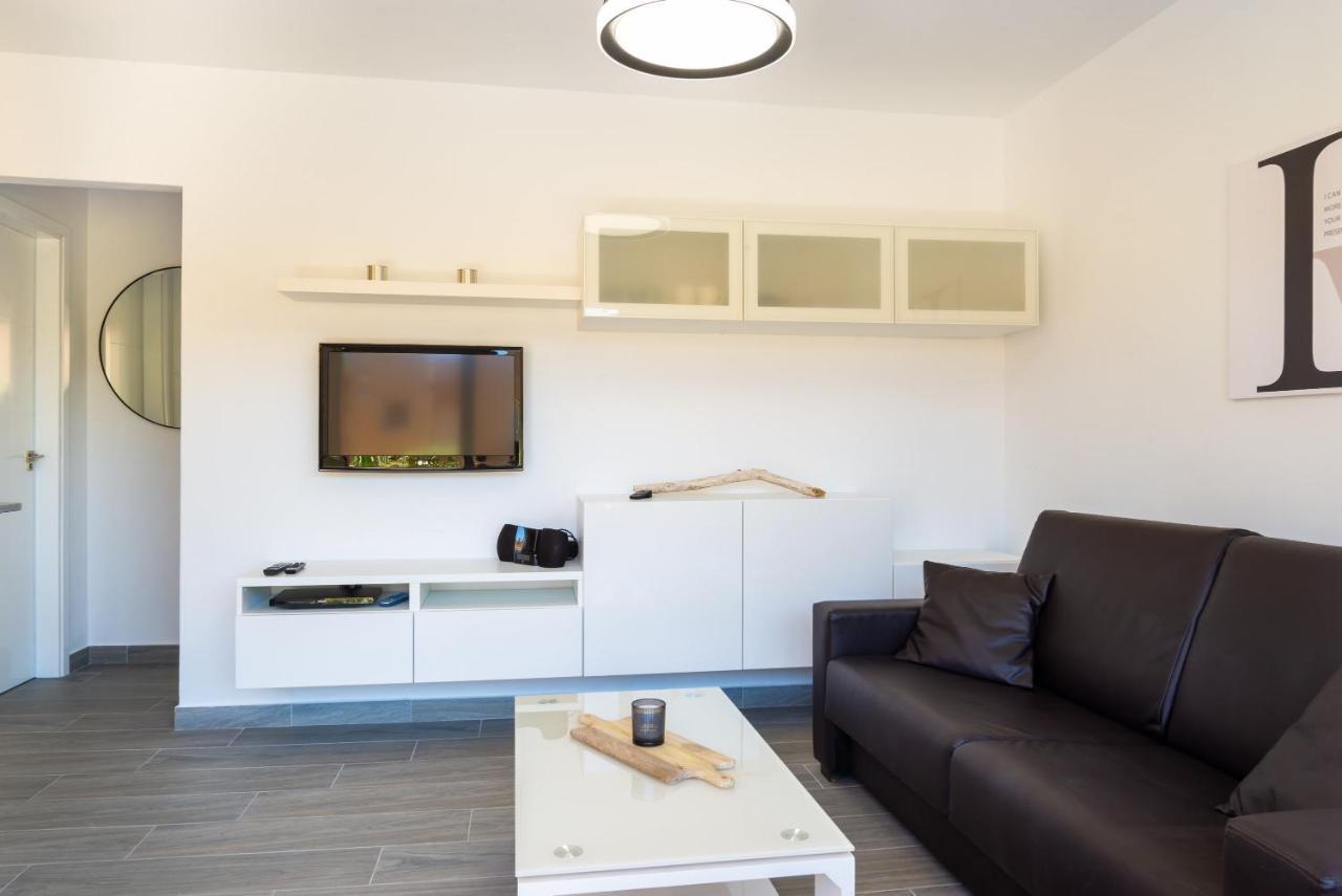 Casa Lucien - Newly Refurbished Apartment With Swimming Pool - Ideal For Couples Corralejo Bagian luar foto